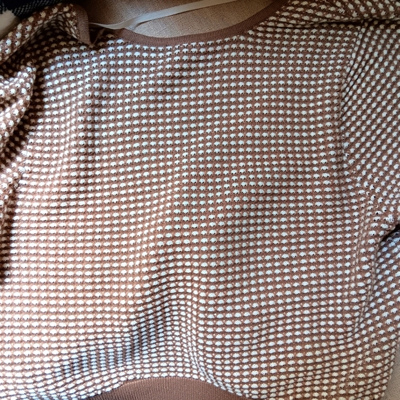 Cardigan (cropped, crochet) - Picture 6 of 6